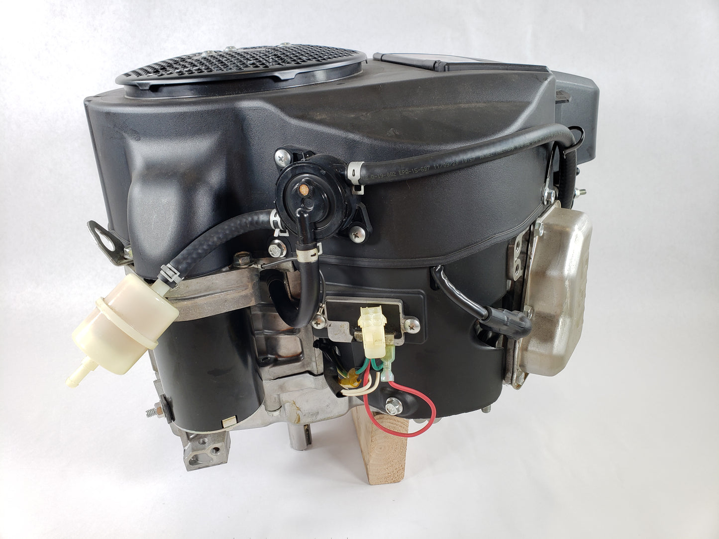 18HP Kawasaki FR600V-CS52R 603CC - Vertical Shaft Engine