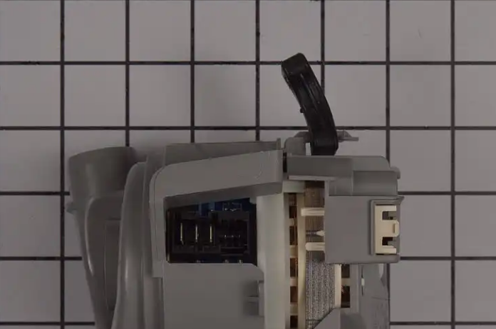 New Genuine OEM Bosch Dishwasher Circulation Pump & Heater 12008381