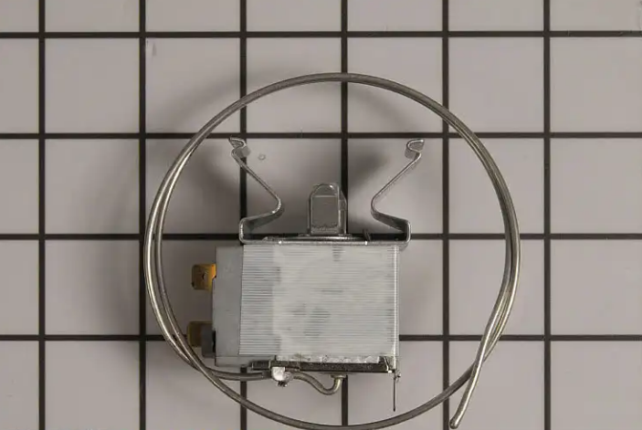 New Genuine OEM Frigidaire Freezer Temperature Control Thermostat 5304513033