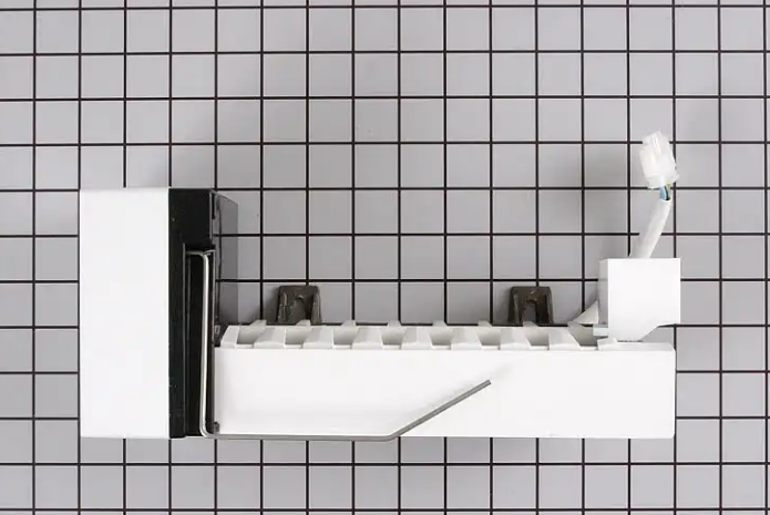 New Genuine OEM Frigidaire Refrigerator Ice Maker Assembly 5303918277