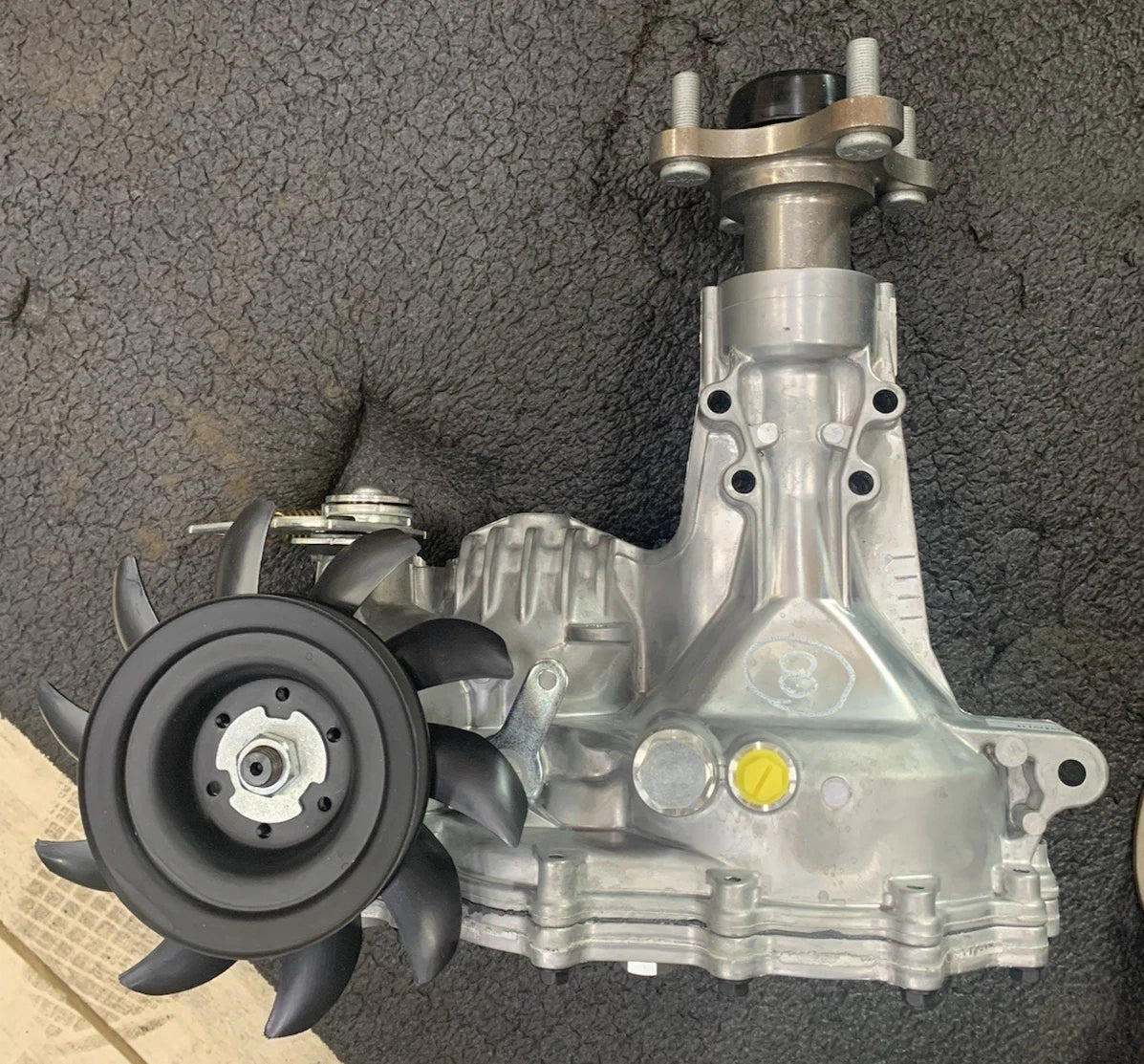 ZT-2800 HydroGear Hydrostatic Wheel Drive ZK-JCBC-SBKB-1PXX (RH) 4 Lug Mount