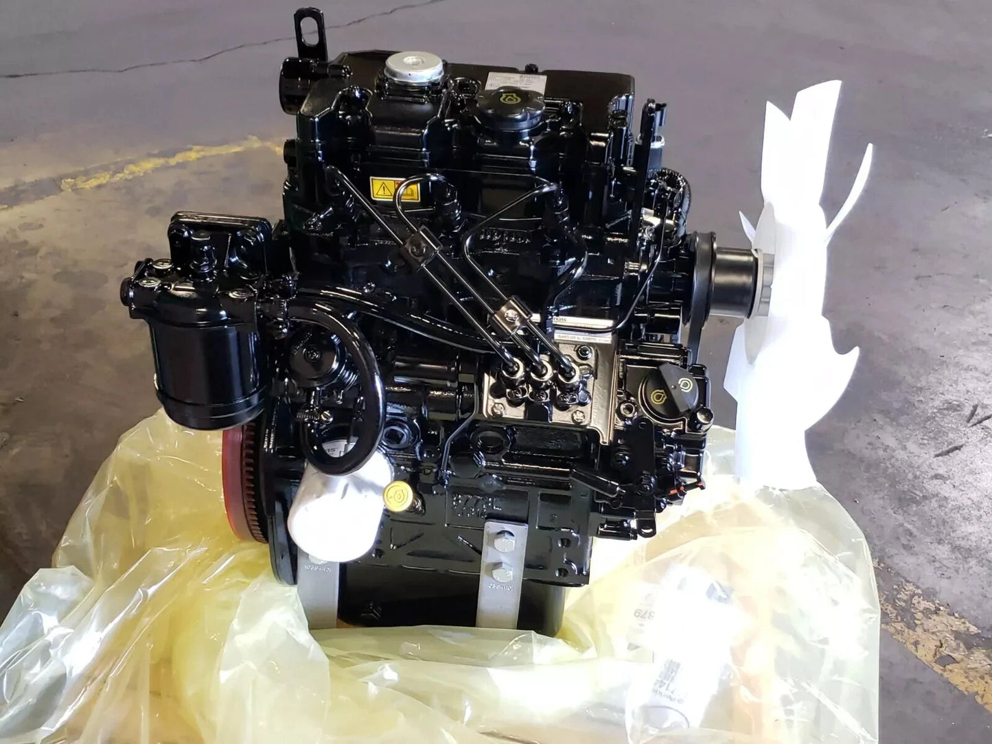 19.7 - 25.3HP Perkins 3 Cylinder 403J-11 Diesel Engine 14.7-18.9 kW @2800rpm