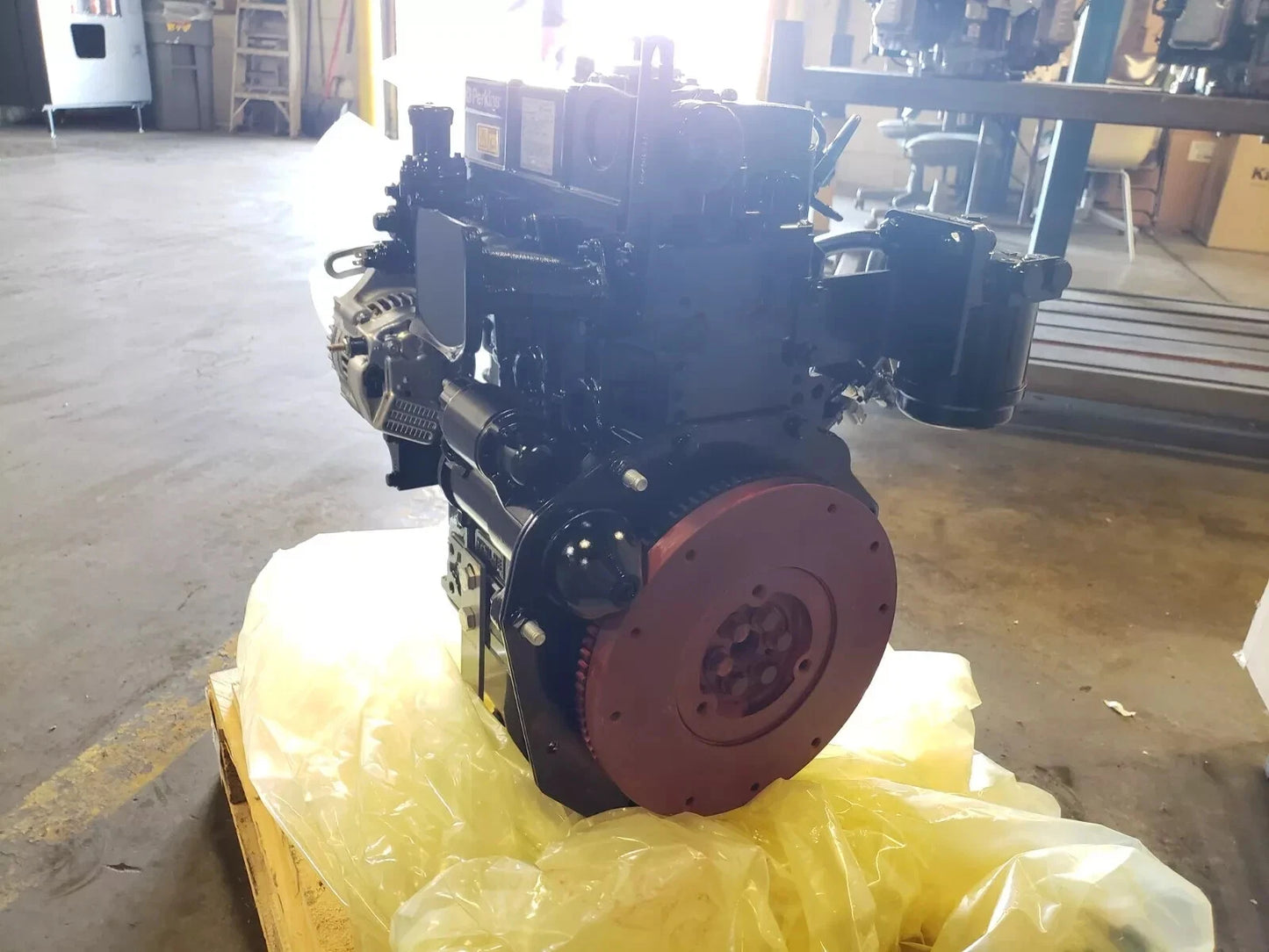 19.7 - 25.3HP Perkins 3 Cylinder 403J-11 Diesel Engine 14.7-18.9 kW @2800rpm