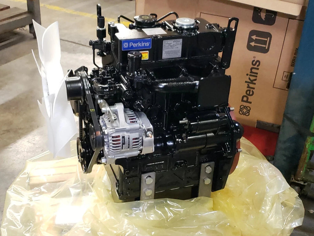 19.7 - 25.3HP Perkins 3 Cylinder 403J-11 Diesel Engine 14.7-18.9 kW @2800rpm